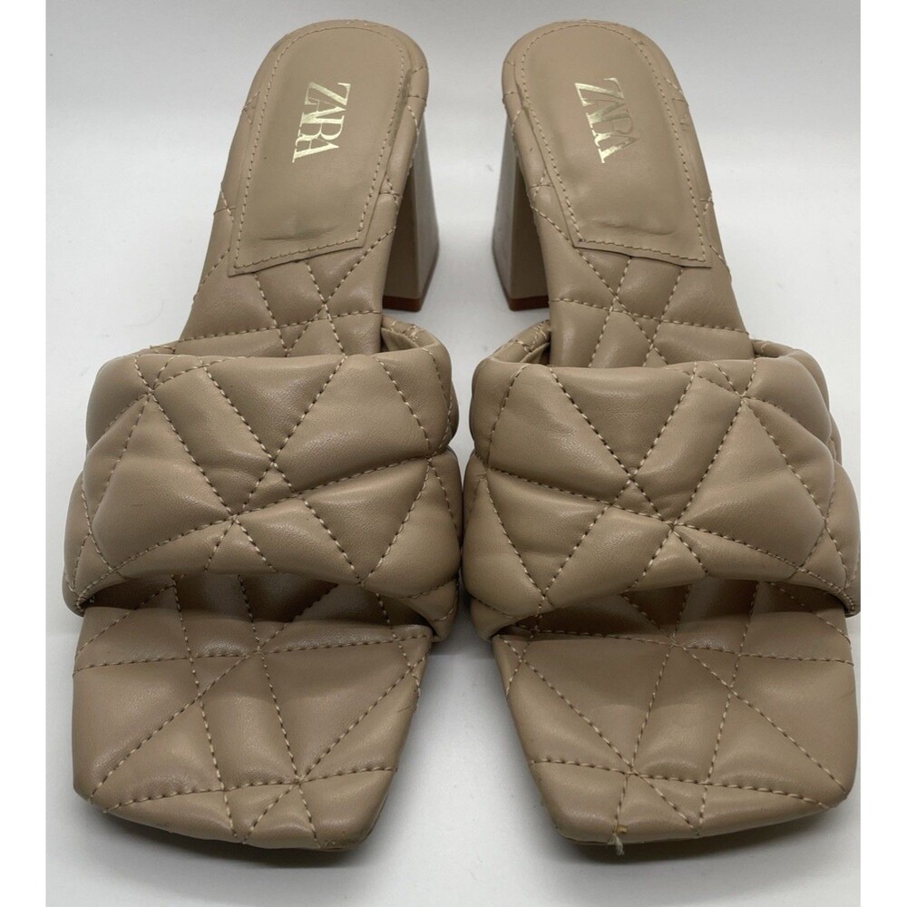 Summer Sandal Neutral Quilted 1 Band Square Toe Block 3” Heels EUC Sz 39 / 8